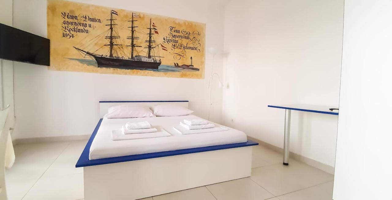 Apartment Buco Starigrad Paklenica Bagian luar foto