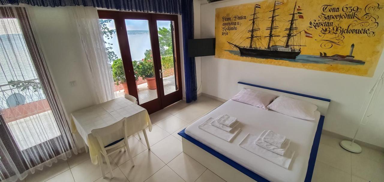 Apartment Buco Starigrad Paklenica Bagian luar foto