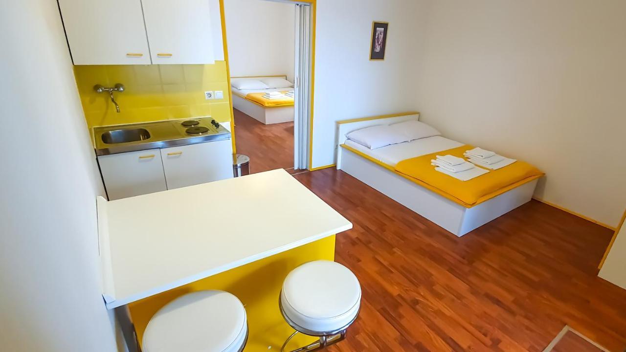 Apartment Buco Starigrad Paklenica Bagian luar foto