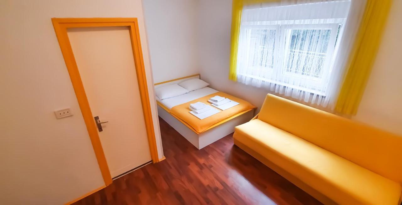 Apartment Buco Starigrad Paklenica Bagian luar foto