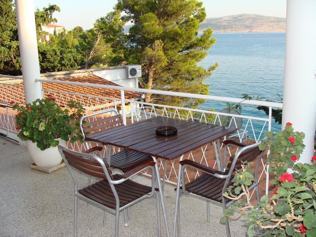 Apartment Buco Starigrad Paklenica Ruang foto
